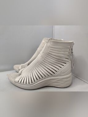 Nike Lunarsandiator Sky High Wedge Leather Sandals White 9 Gladiator A6